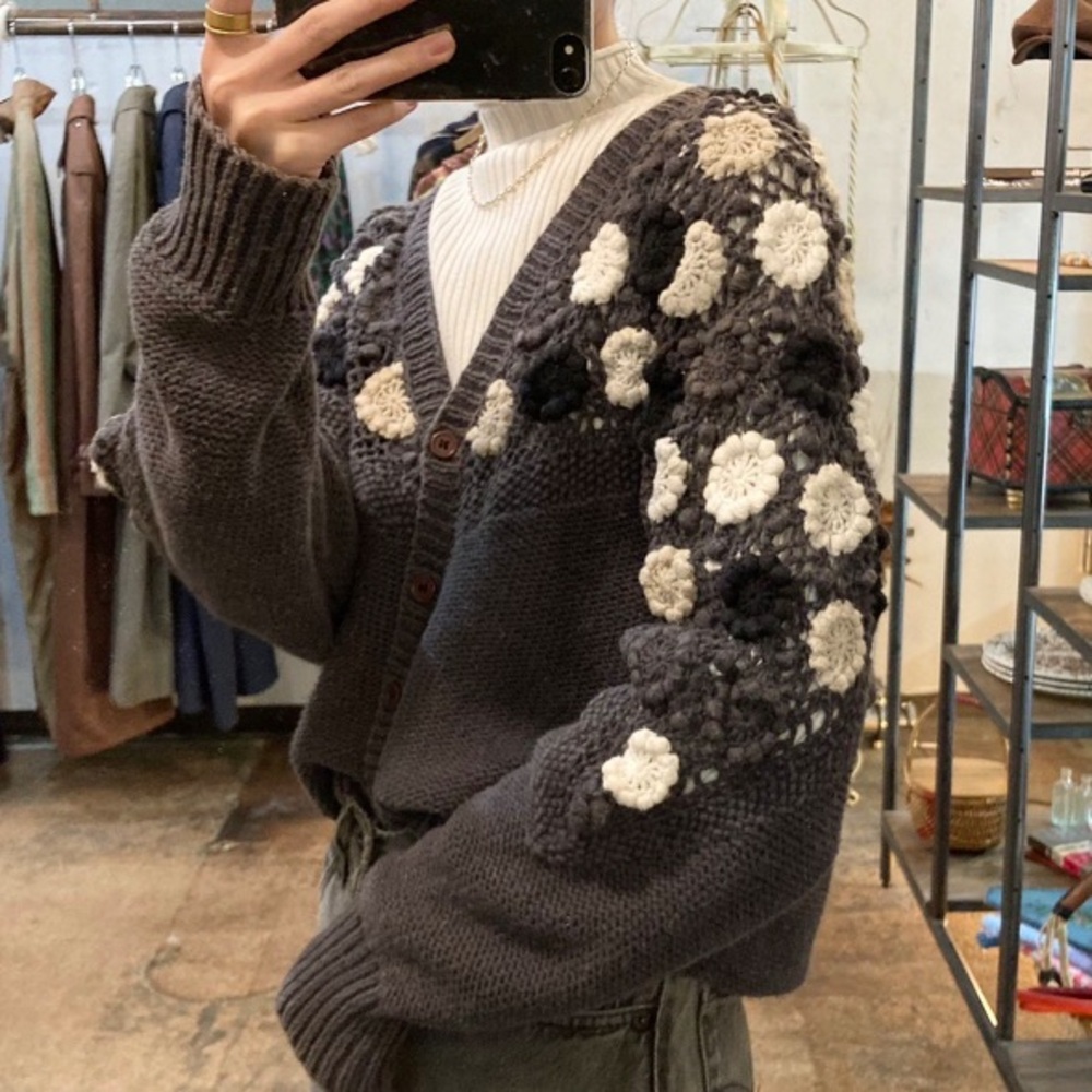 Vintage style cardigan - Picture 2 of 7